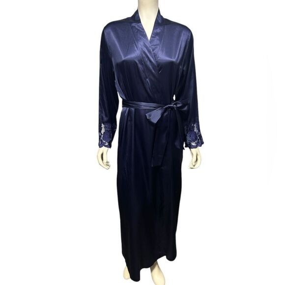 Natori Classics Navy Blue Satin Robe with Pockets Embroidered Cuffs Size Medium - Picture 2 of 12
